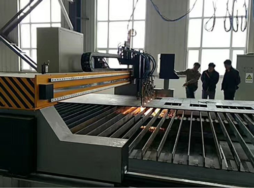 數(shù)控火焰切割機(jī)